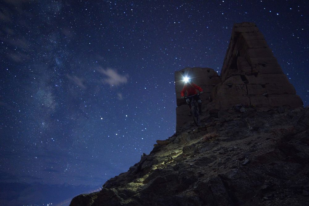 High lumen bike light for mountain biking